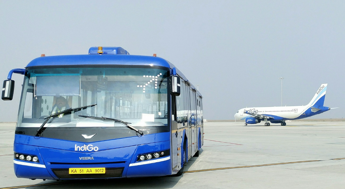 Tarmac Bus